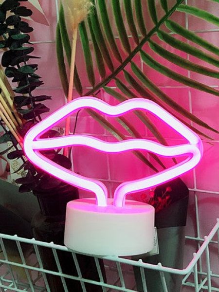 Lips Shaped Neon Light - Pink